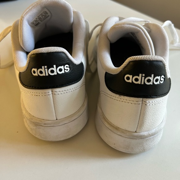 Adidas classic white runner- men’s size 7 - Picture 4 of 7